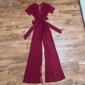Reformation short sleeved jumpsuit with belt Burgundy size 0